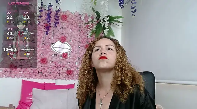 BLONDE SEXYHOT online show from 02.20.25