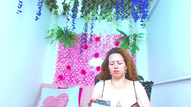 BLONDE SEXYHOT online show from 10.06.25