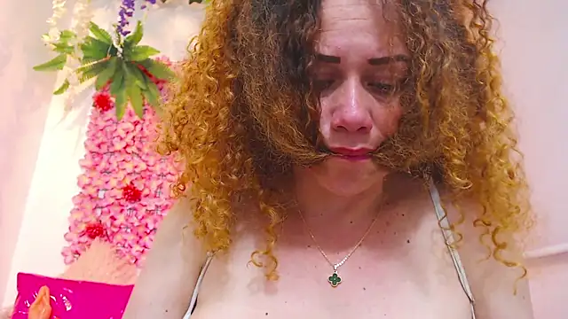 BLONDE SEXYHOT online show from 12.13.25