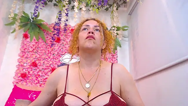 BLONDE SEXYHOT online show from 07.21.26