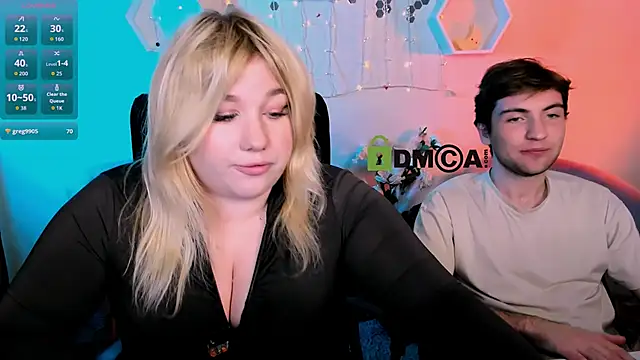 Snapshot of juli_kisss chatting on 11.17.25 juli kisss online show from 11.17.25