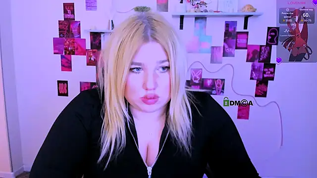 Snapshot of juli_kisss chatting on 03.05.26 juli kisss online show from 03.05.26