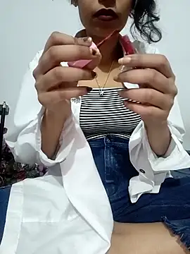 Snapshot of catreena chatting on 10.10.25 catreena online show from 10.10.25