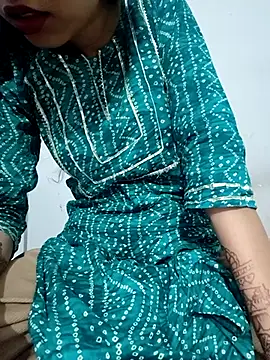 Snapshot of catreena chatting on 10.22.25 catreena online show from 10.22.25