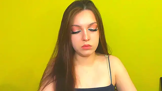 Snapshot of miss_merciless_ chatting on 11.04.25 miss merciless online show from 11.04.25