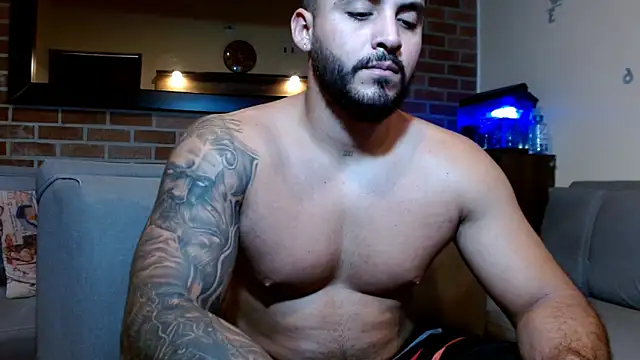 MaximoTorricelli online show from 11.12.25