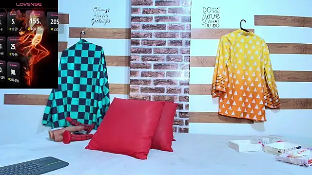 sofia fer online show from 11.15.25