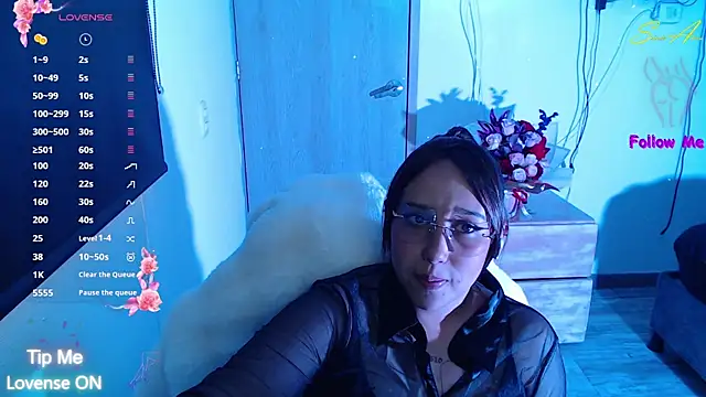Snapshot of Skarlet_Adams28 chatting on 09.10.25 Skarlet Adams28 online show from 09.10.25