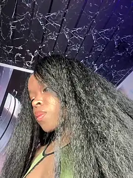 Thyana LS online show from 12.06.24