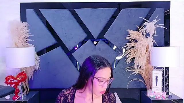 KylieWhite online show from 09.30.25