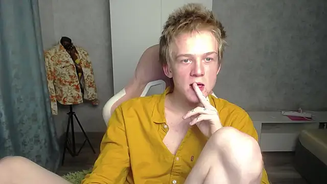 Snapshot of sweetserenity5 chatting on 02.13.25 sweetserenity5 online show from 02.13.25