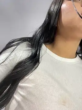 Estefanii- online show from 01.24.25