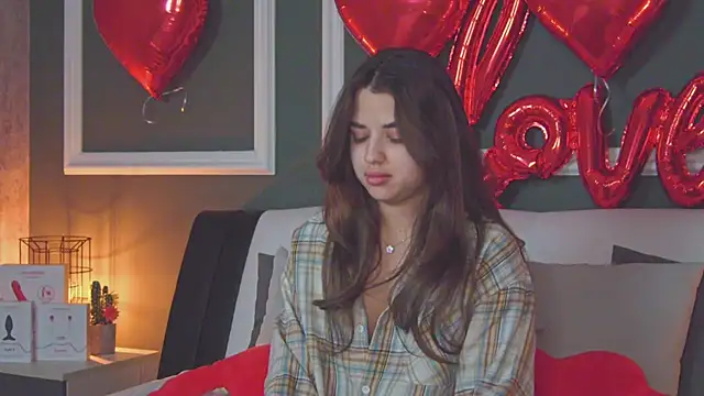 CharleneWoods online show from 02.04.25