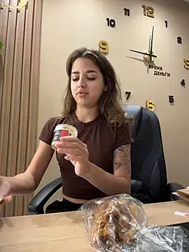 CharleneWoods online show from 10.26.25