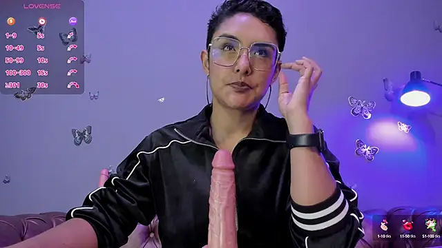 Kaira mosse online show from 01.28.25