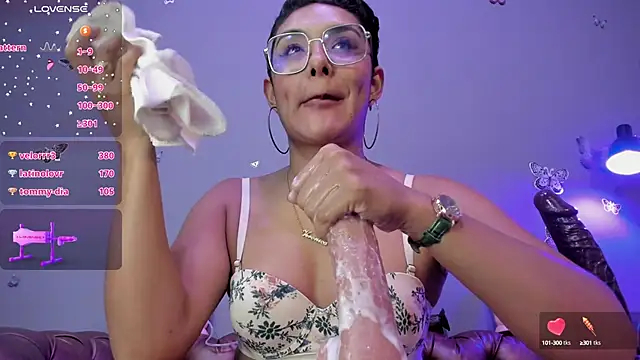 Kaira mosse online show from 01.29.25