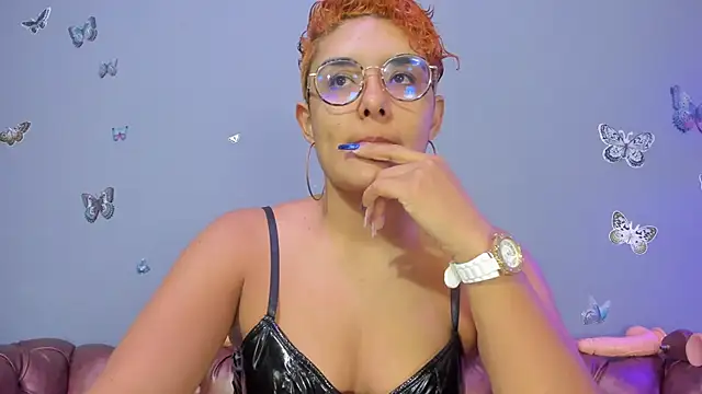 Kaira mosse online show from 02.12.26