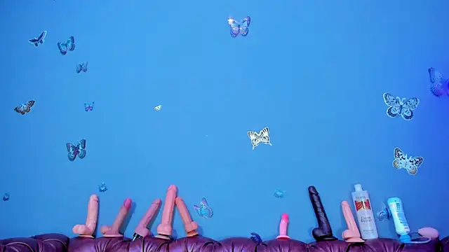 Kaira mosse online show from 04.07.26