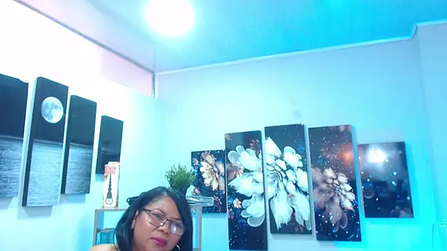 Snapshot of Keilathompson chatting on 01.16.25 Keilathompson online show from 01.16.25