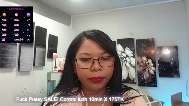 Snapshot of Keilathompson chatting on 01.21.25 Keilathompson online show from 01.21.25