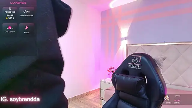 Brendda tay online show from 03.15.26