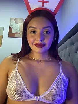 Melanyprada online show from 10.25.25