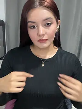 Melanyprada online show from 03.18.26