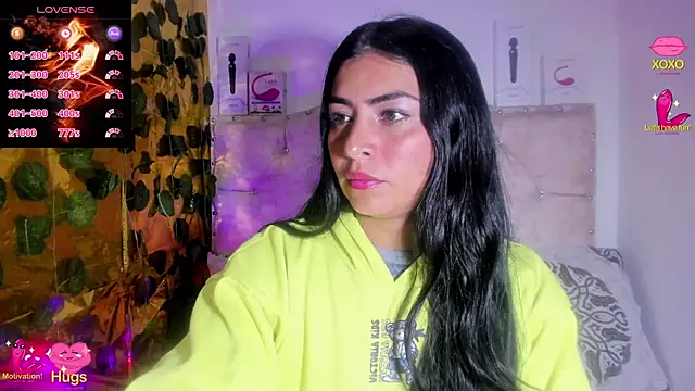 Snapshot of cristalconnorr chatting on 10.24.25 cristalconnorr online show from 10.24.25