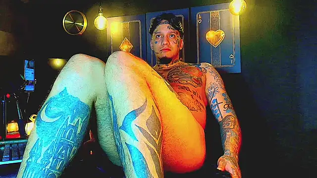 Snapshot of daimond_hope666 chatting on 10.21.25 daimond hope666 online show from 10.21.25