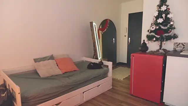 ce leste   online show from 12.17.25