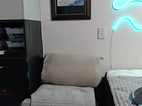 ChunkyMonkey007 online show from 09.17.25