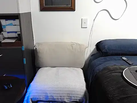 ChunkyMonkey007 online show from 09.27.25