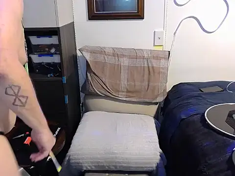 ChunkyMonkey007 online show from 10.28.25