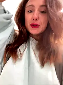 Snapshot of Dina_Tease chatting on 12.04.24 Dina Tease online show from 12.04.24