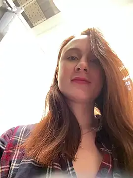 Snapshot of Dina_Tease chatting on 03.10.25 Dina Tease online show from 03.10.25