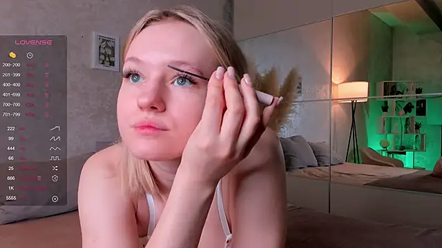 MaydaFoulk online show from 02.07.25