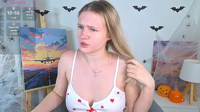 MaydaFoulk online show from 10.22.25