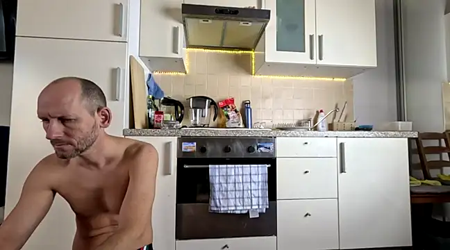 MrPearlsLive online show from 12.27.24