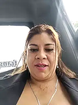 Laura-Hernandez online show from 12.27.24