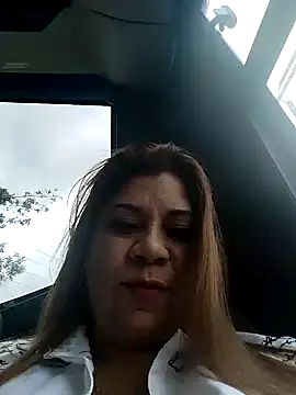 Laura-Hernandez online show from 01.26.25