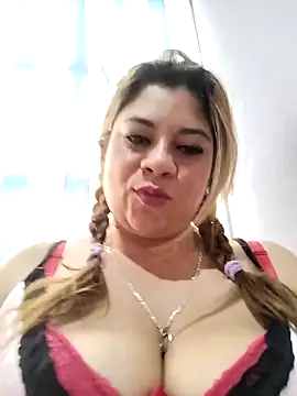 Laura-Hernandez online show from 09.19.25