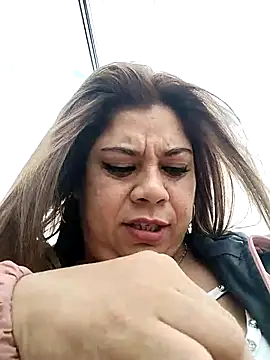 Laura-Hernandez online show from 10.09.25