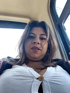 Laura-Hernandez online show from 02.27.26