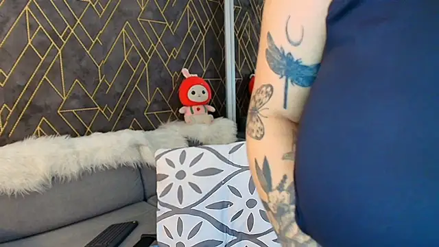 lauren jaureguifg online show from 01.12.25