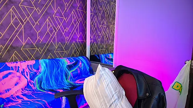 lauren jaureguifg online show from 03.05.25