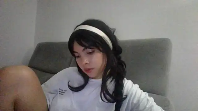 Kiri Cutee online show from 12.05.24