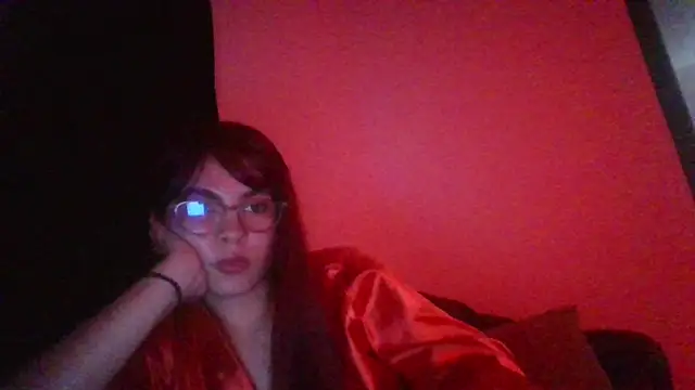 Kiri Cutee online show from 02.10.25