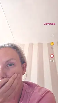 Snapshot of YourJuliena chatting on 07.19.26 YourJuliena online show from 07.19.26