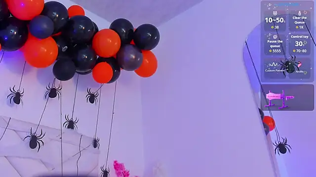 Snapshot of aurora_sweet2 chatting on 10.24.25 aurora sweet2 online show from 10.24.25