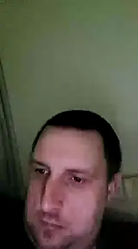 Snapshot of HE-M123 chatting on 12.11.24 HE-M123 online show from 12.11.24